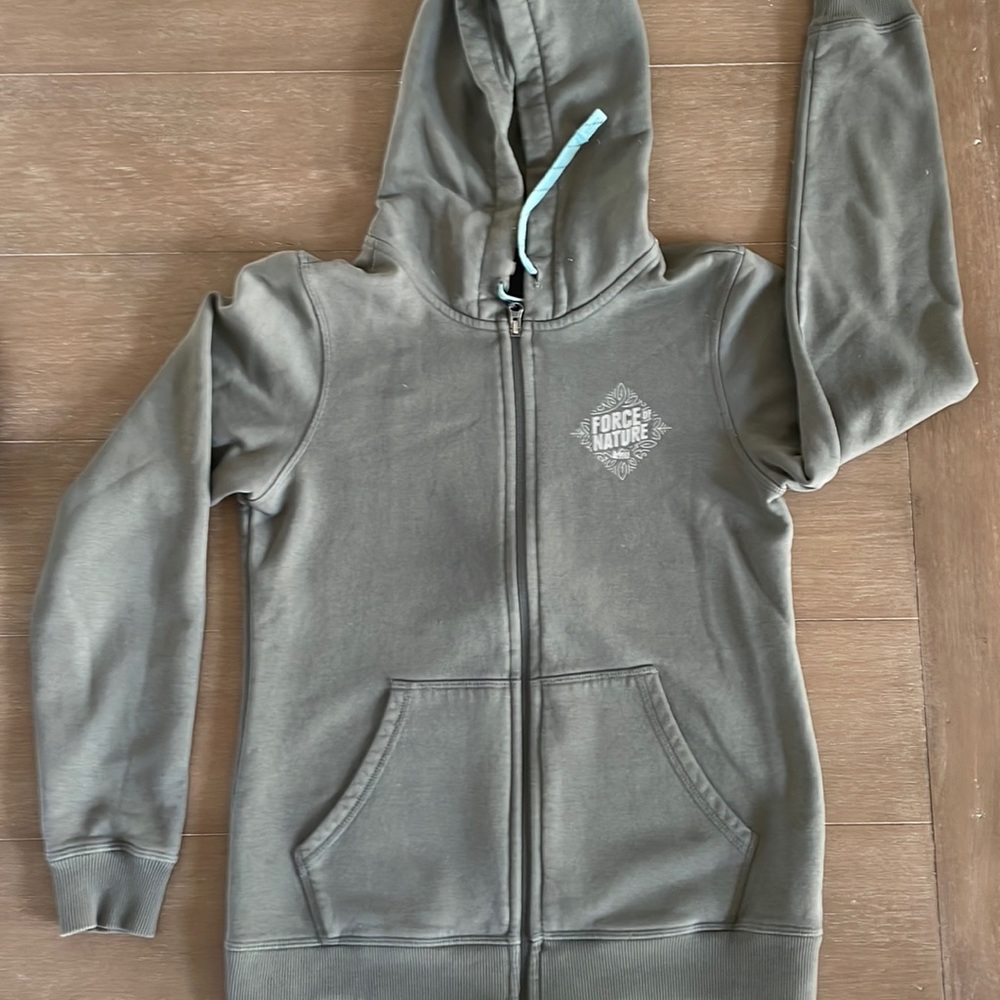 REI women’s sweatshirt only worn a few times size Small